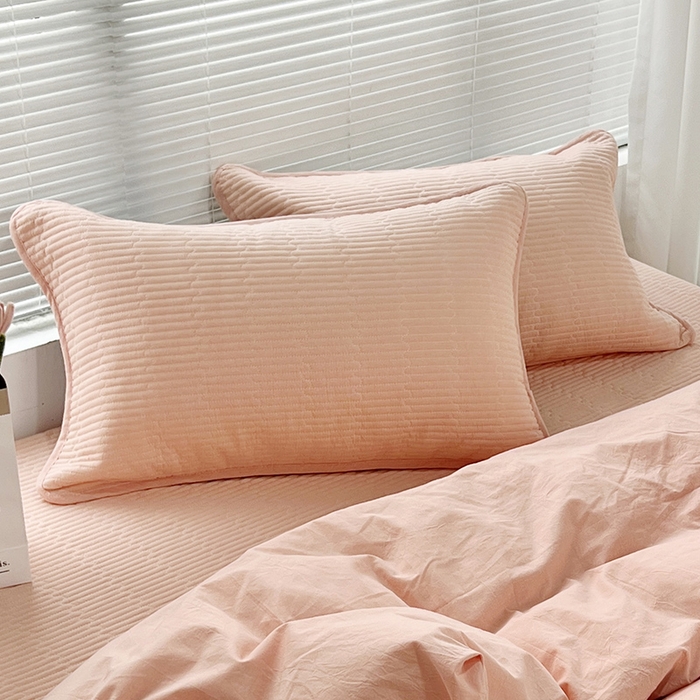 91家纺网 家纺一手货源 找家纺 拾小柒 2025新款全棉色织水洗棉夹棉隔脏污枕套 粉玉色
