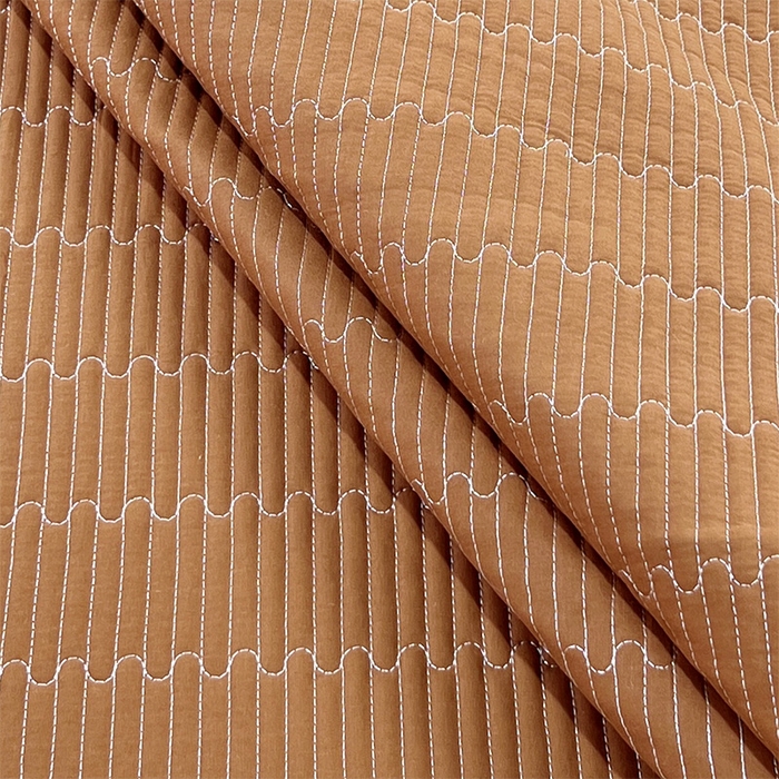 91家纺网 家纺一手货源 找家纺 拾小柒 2025新款全棉色织水洗棉夹棉隔脏污枕套 焦糖色