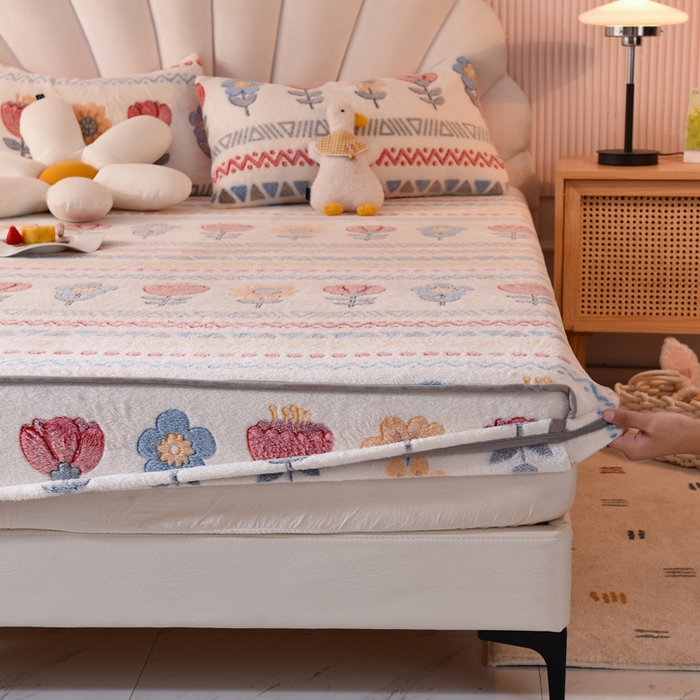 91家纺网 家纺一手货源 找家纺 慕梵家居2025新款雪花绒床笠 波西米亚