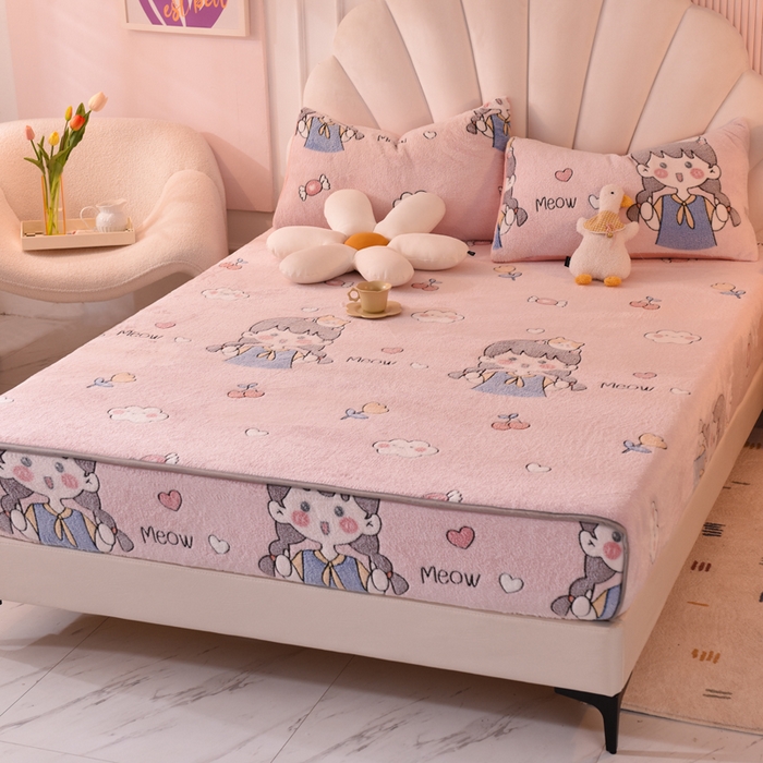 91家纺网 家纺一手货源 找家纺 慕梵家居2025新款雪花绒床笠 樱桃女孩