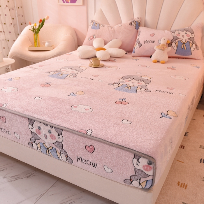 91家纺网 家纺一手货源 找家纺 慕梵家居2025新款雪花绒床笠 樱桃女孩