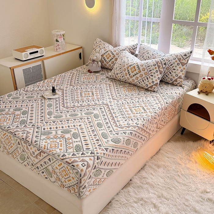 91家纺网 家纺一手货源 找家纺 慕梵家居2025新款雪花绒床笠 月光几何