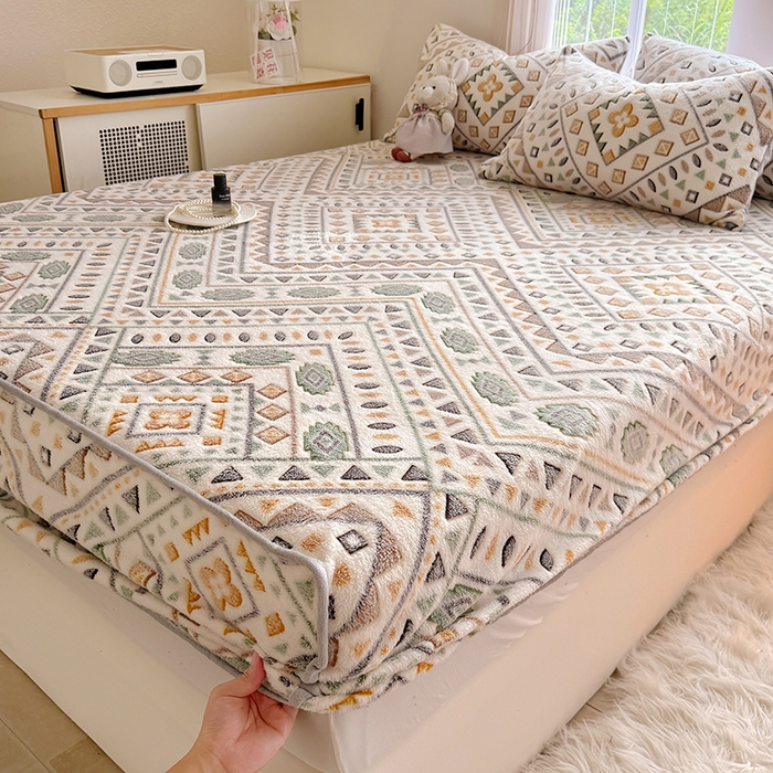 91家纺网 家纺一手货源 找家纺 慕梵家居2025新款雪花绒床笠 月光几何