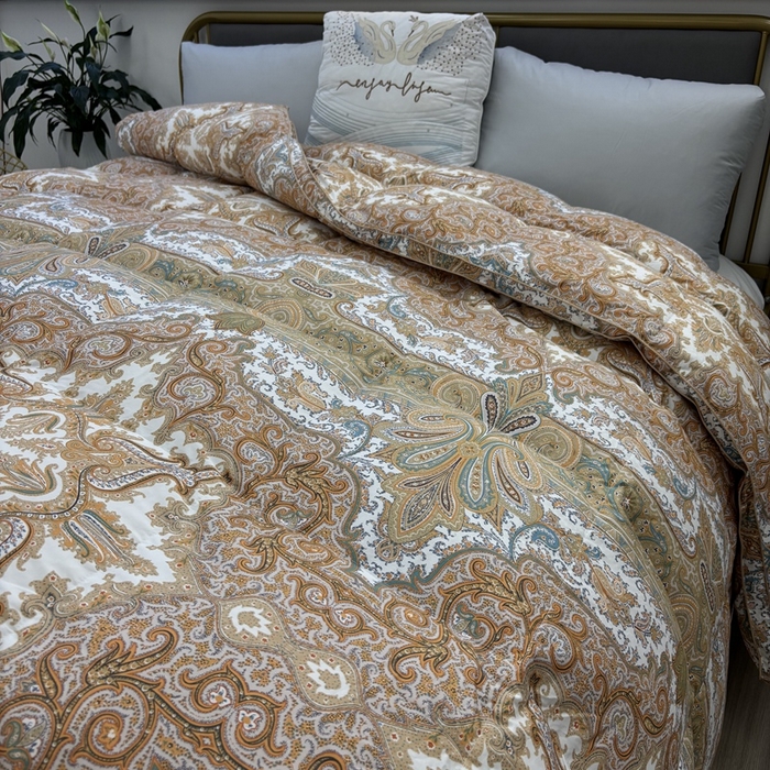 91家纺网 家纺一手货源 找家纺 太阳羽家纺 2025新款莱赛丝印花被加厚保暖被 卡罗风情