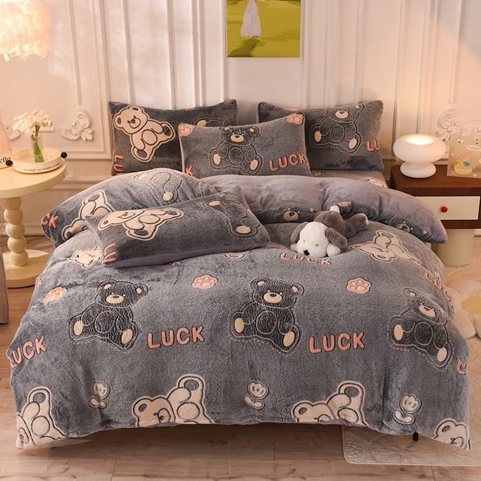 91家纺网 家纺一手货源 找家纺 （总）慕梵家居2025新款雪花绒被套牛奶绒单被罩