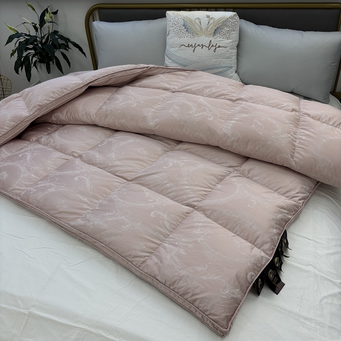 91家纺网 家纺一手货源 找家纺 太阳羽家纺 2025新款高端仿真丝提花被加厚保暖被 仿豆