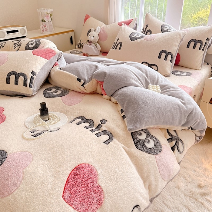 91家纺网 家纺一手货源 找家纺 （总）慕梵家居2025新款雪花绒被套牛奶绒单被罩