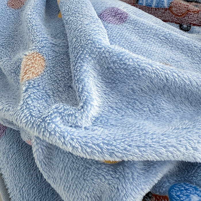 91家纺网 家纺一手货源 找家纺 慕梵家居2025新款雪花绒被套 波点小腊肠