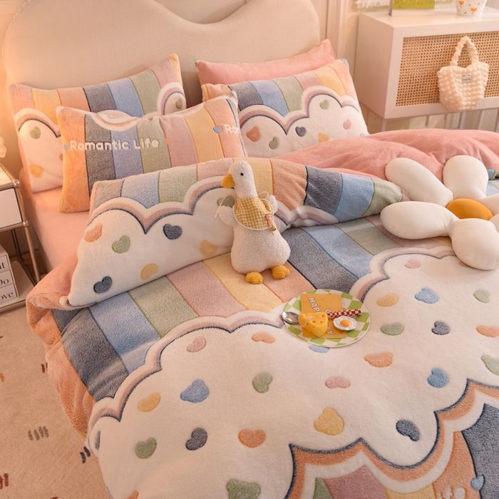 91家纺网 家纺一手货源 找家纺 慕梵家居2025新款雪花绒被套 彩虹