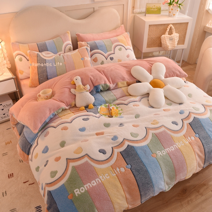 91家纺网 家纺一手货源 找家纺 慕梵家居2025新款雪花绒被套 彩虹