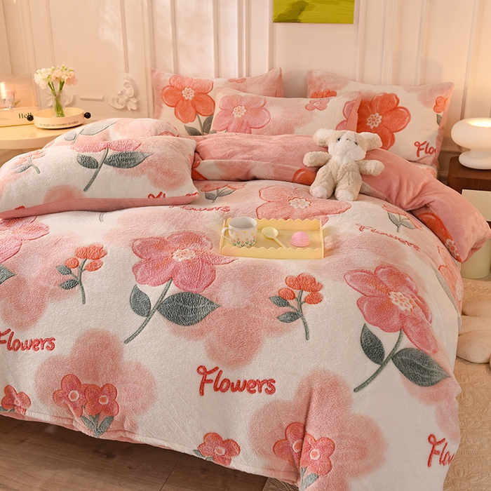 91家纺网 家纺一手货源 找家纺 慕梵家居2025新款雪花绒被套 繁花似锦