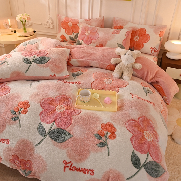 91家纺网 家纺一手货源 找家纺 慕梵家居2025新款雪花绒被套 繁花似锦