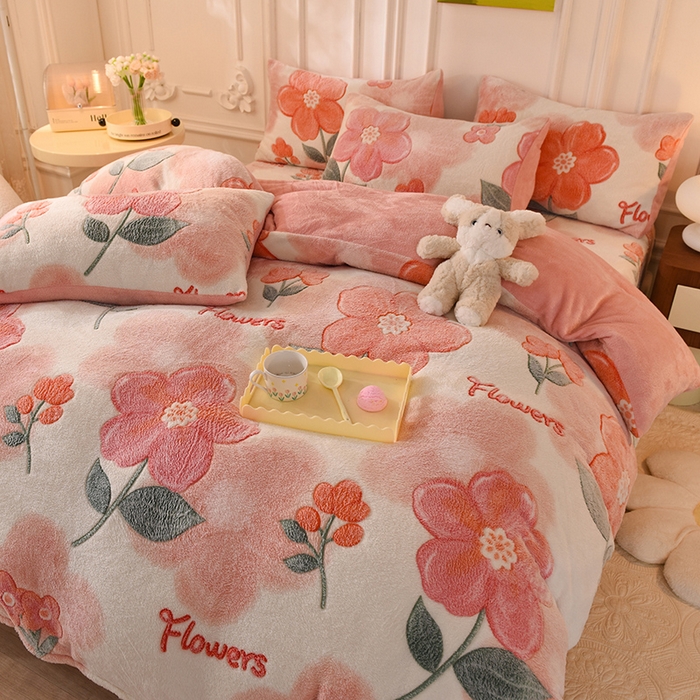 91家纺网 家纺一手货源 找家纺 慕梵家居2025新款雪花绒被套 繁花似锦