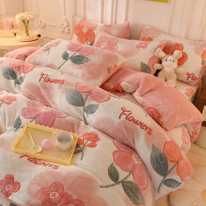 91家纺网 家纺一手货源 找家纺 慕梵家居2025新款雪花绒被套 繁花似锦