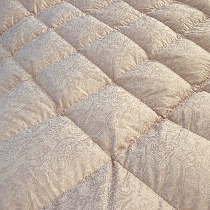 91家纺网 家纺一手货源 找家纺 太阳羽家纺 2025新款高精密印花被保暖冬被被芯 风尚豆