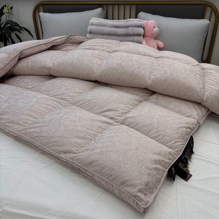 91家纺网 家纺一手货源 找家纺 太阳羽家纺 2025新款高精密印花被保暖冬被被芯 风尚豆