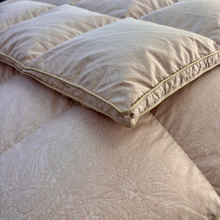 91家纺网 家纺一手货源 找家纺 太阳羽家纺 2025新款高精密印花被保暖冬被被芯 凤豆