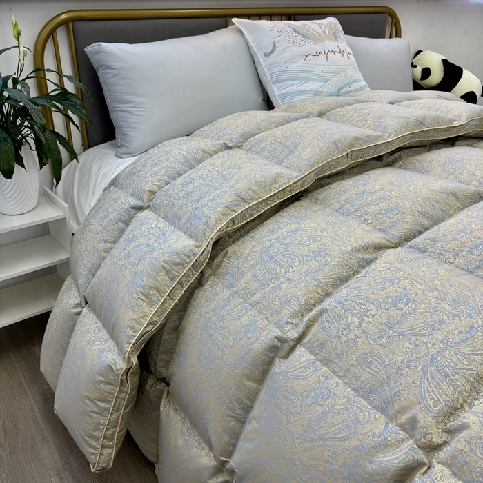 91家纺网 家纺一手货源 找家纺 太阳羽家纺 2025新款高精密印花被保暖冬被被芯 凤蓝