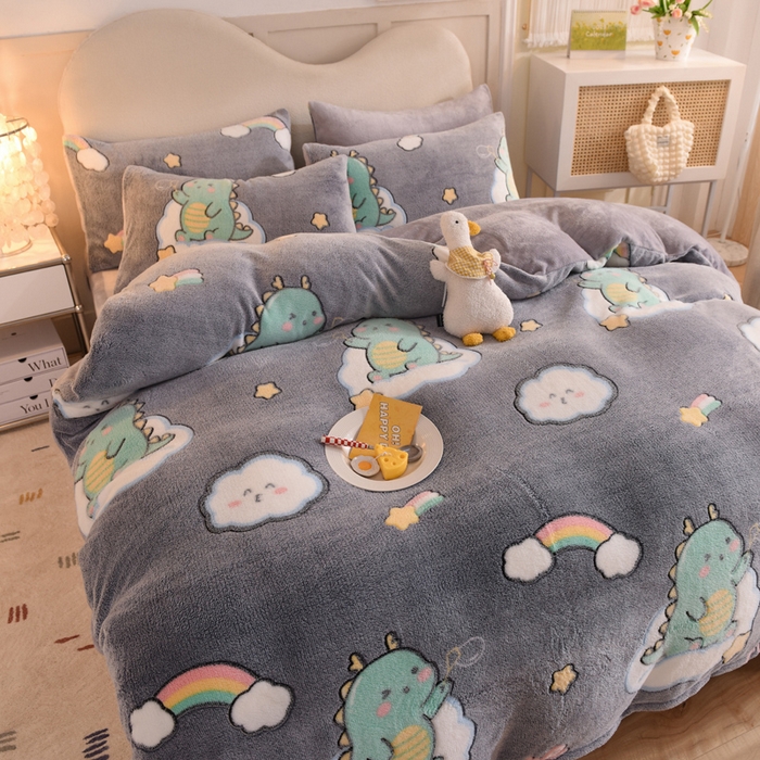 91家纺网 家纺一手货源 找家纺 慕梵家居2025新款雪花绒被套 小恐龙