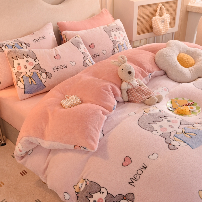 91家纺网 家纺一手货源 找家纺 慕梵家居2025新款雪花绒被套 樱桃女孩