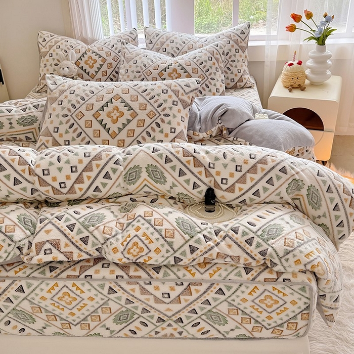 91家纺网 家纺一手货源 找家纺 慕梵家居2025新款雪花绒被套 月光几何