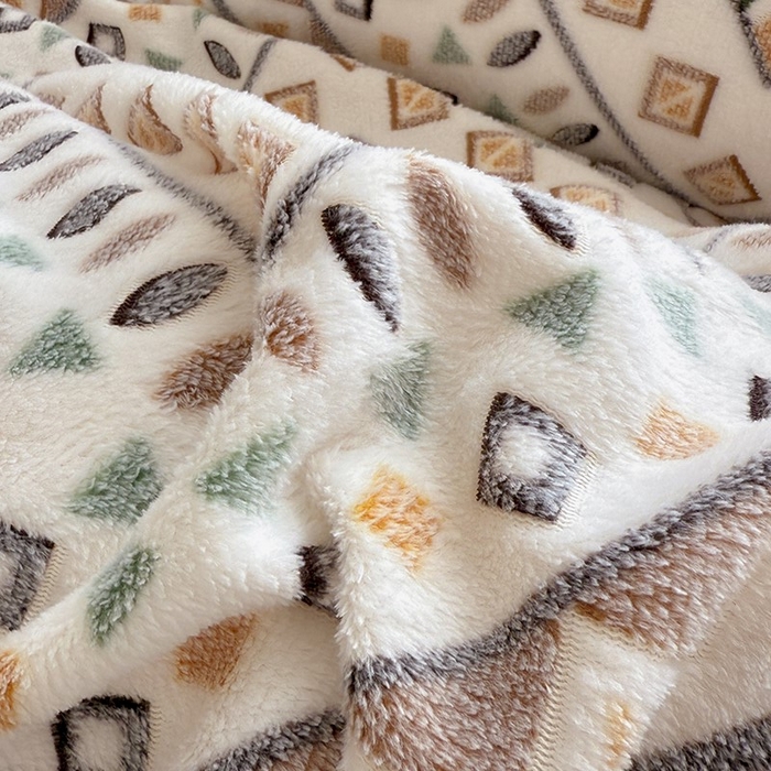 91家纺网 家纺一手货源 找家纺 慕梵家居2025新款雪花绒被套 月光几何