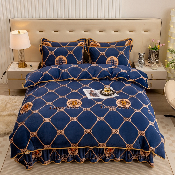 91家纺网 家纺一手货源 找家纺 （总）博兰蒂 2025新款床裙款高克重牛奶绒印花四件套