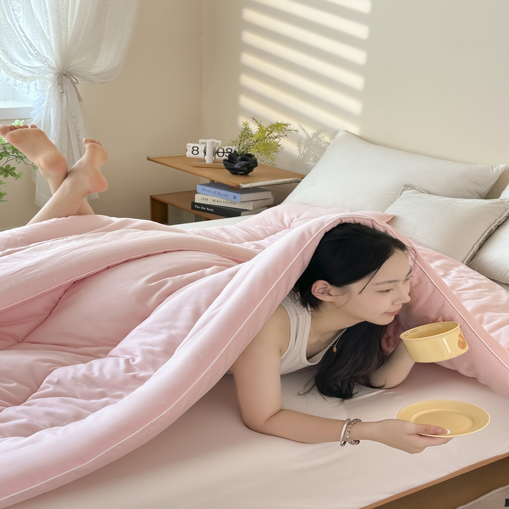 91家纺网 家纺一手货源 找家纺 尊妙被业2026新款全棉棉花被-云朵不染	 云朵不染-全棉粉