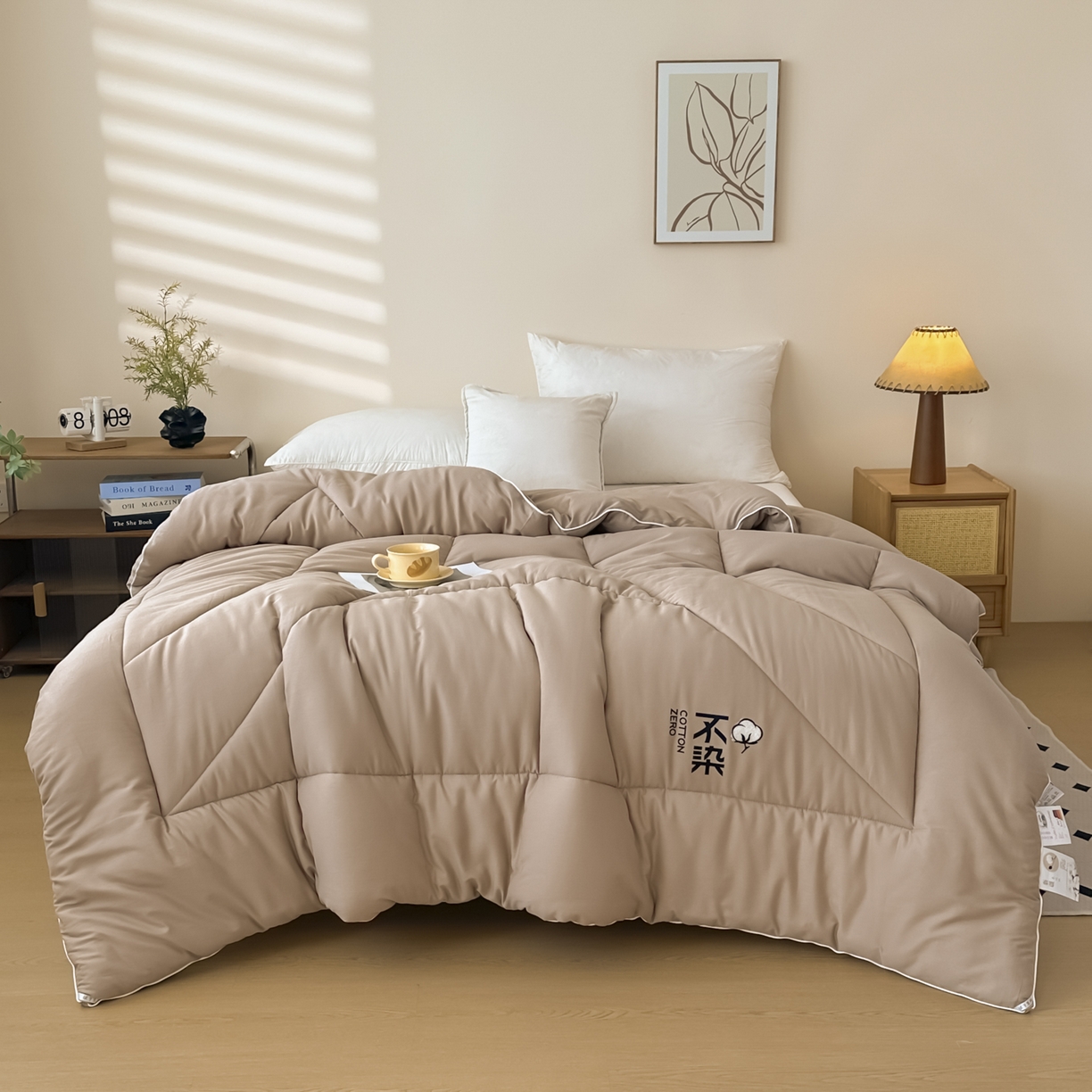 91家纺网 家纺一手货源 找家纺 尊妙被业2026新款全棉棉花被-云朵不染	 云朵不染-全棉卡其