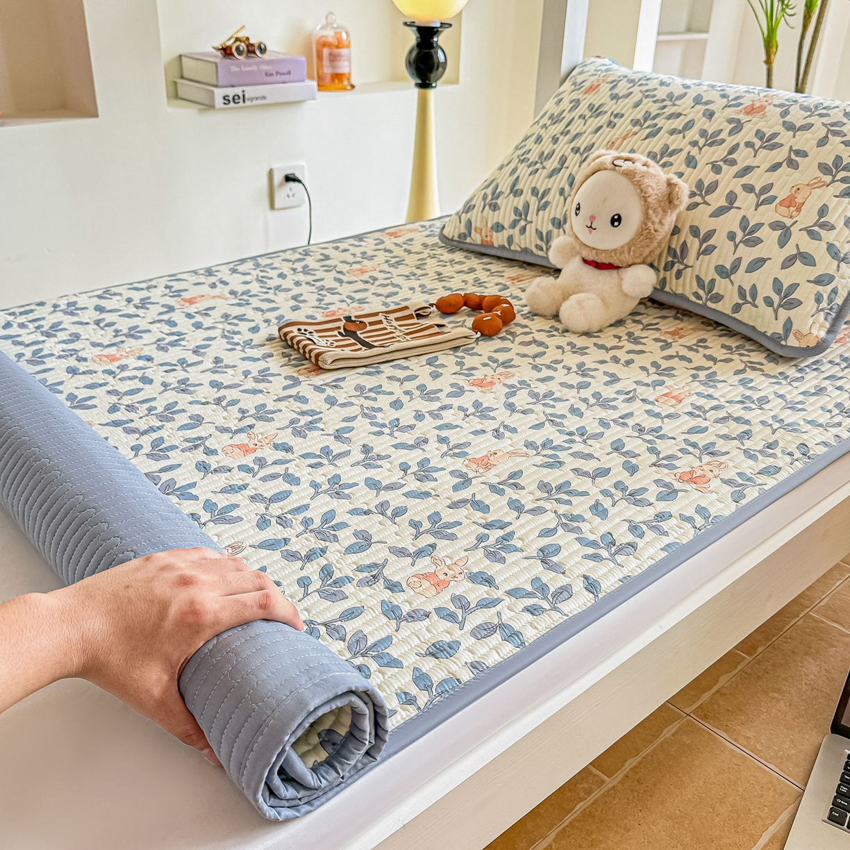 91家纺网 家纺一手货源 找家纺 恒尚居 2025新款A类全棉印花夹棉床盖四季款-系列一 【菲菲兔】全棉-四季款