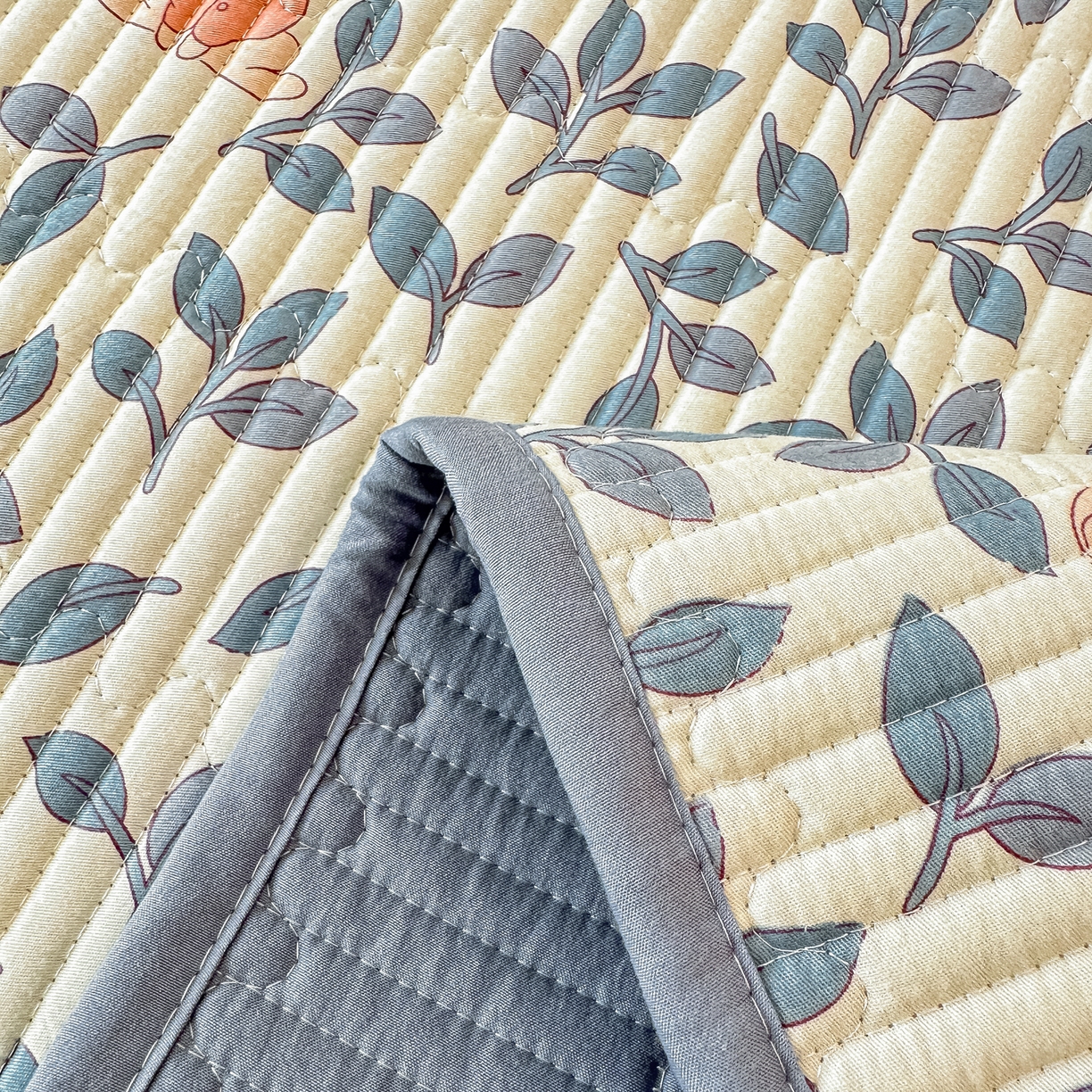 91家纺网 家纺一手货源 找家纺 恒尚居 2025新款A类全棉印花夹棉床盖四季款-系列一 【菲菲兔】全棉-四季款