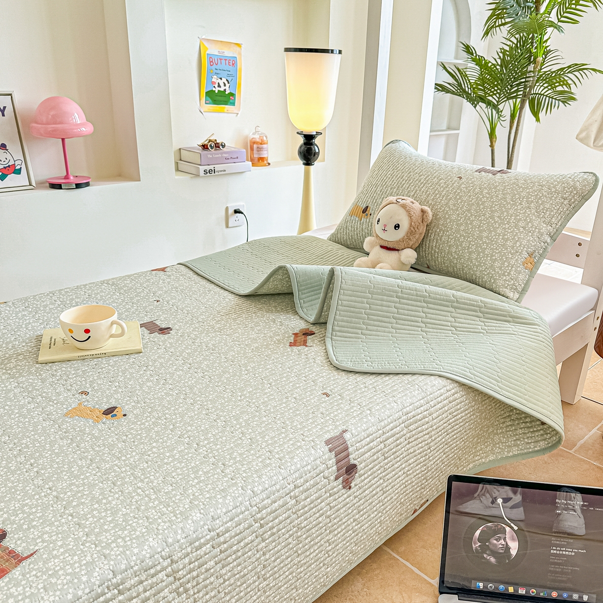 91家纺网 家纺一手货源 找家纺 恒尚居 2025新款A类全棉印花夹棉床盖四季款-系列一 【布丁狗】全棉-四季款