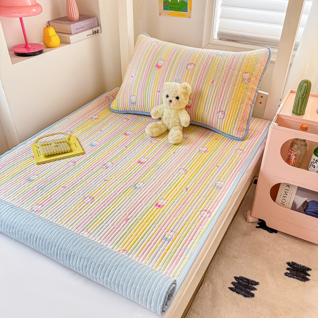 91家纺网 家纺一手货源 找家纺 恒尚居 2025新款A类全棉印花夹棉床盖四季款-系列一 【彩虹猫】全棉-四季款