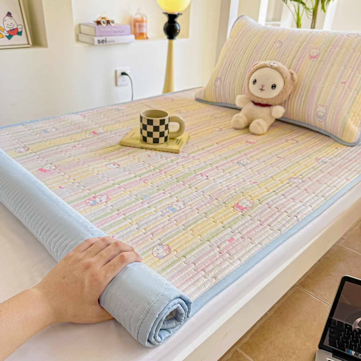 91家纺网 家纺一手货源 找家纺 恒尚居 2025新款A类全棉印花夹棉床盖四季款-系列一 【彩虹猫】全棉-四季款