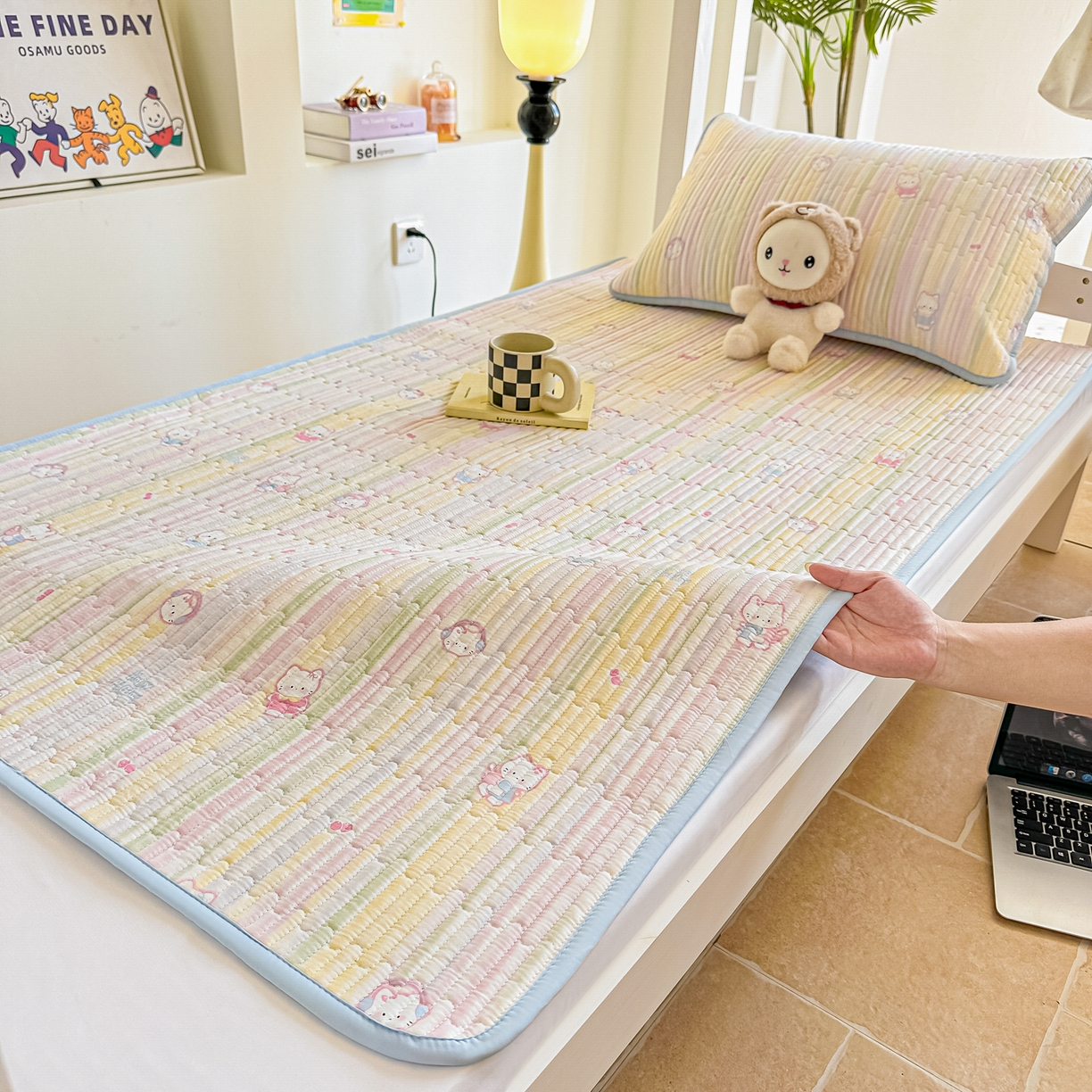 91家纺网 家纺一手货源 找家纺 恒尚居 2025新款A类全棉印花夹棉床盖四季款-系列一 【彩虹猫】全棉-四季款