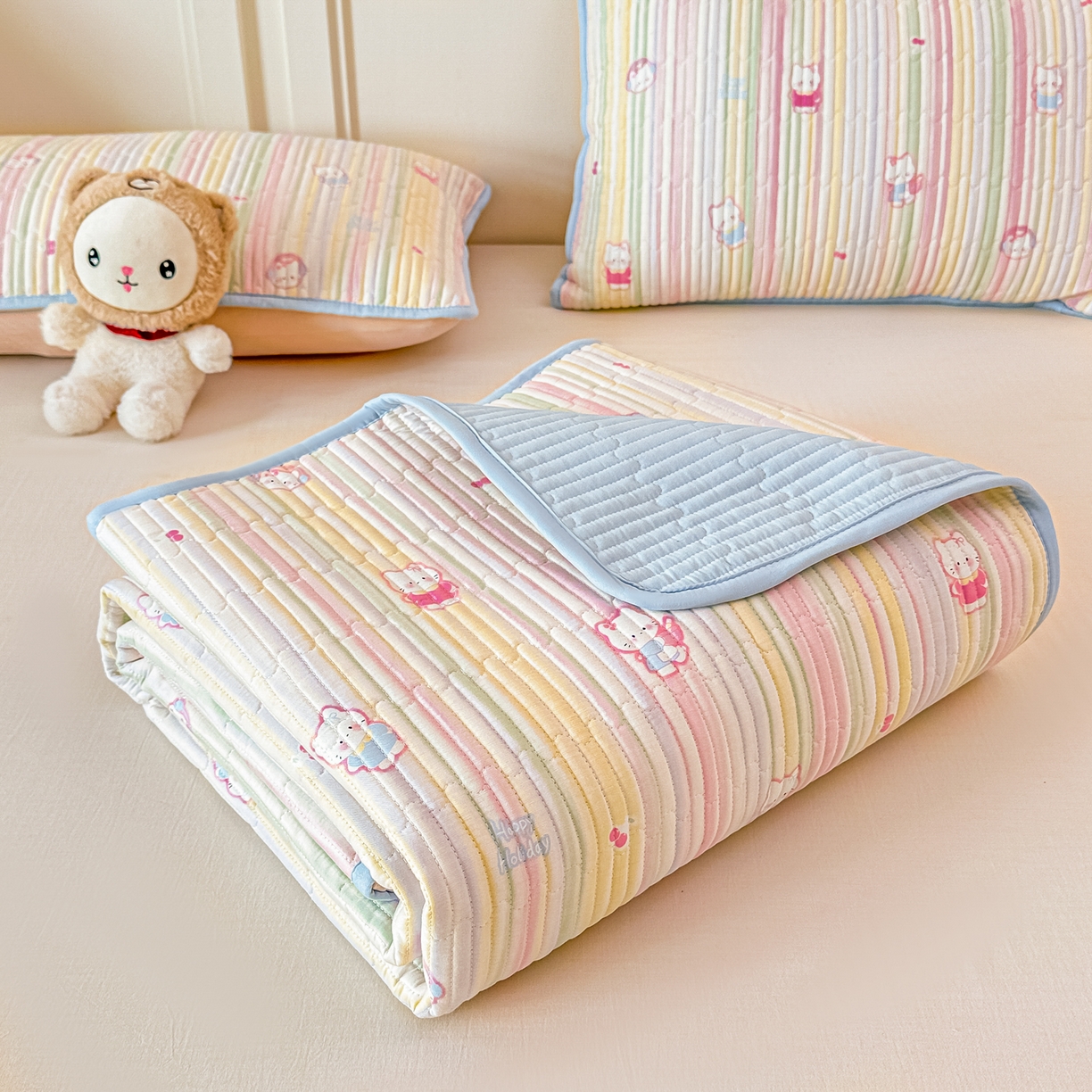 91家纺网 家纺一手货源 找家纺 恒尚居 2025新款A类全棉印花夹棉床盖四季款-系列一 【彩虹猫】全棉-四季款