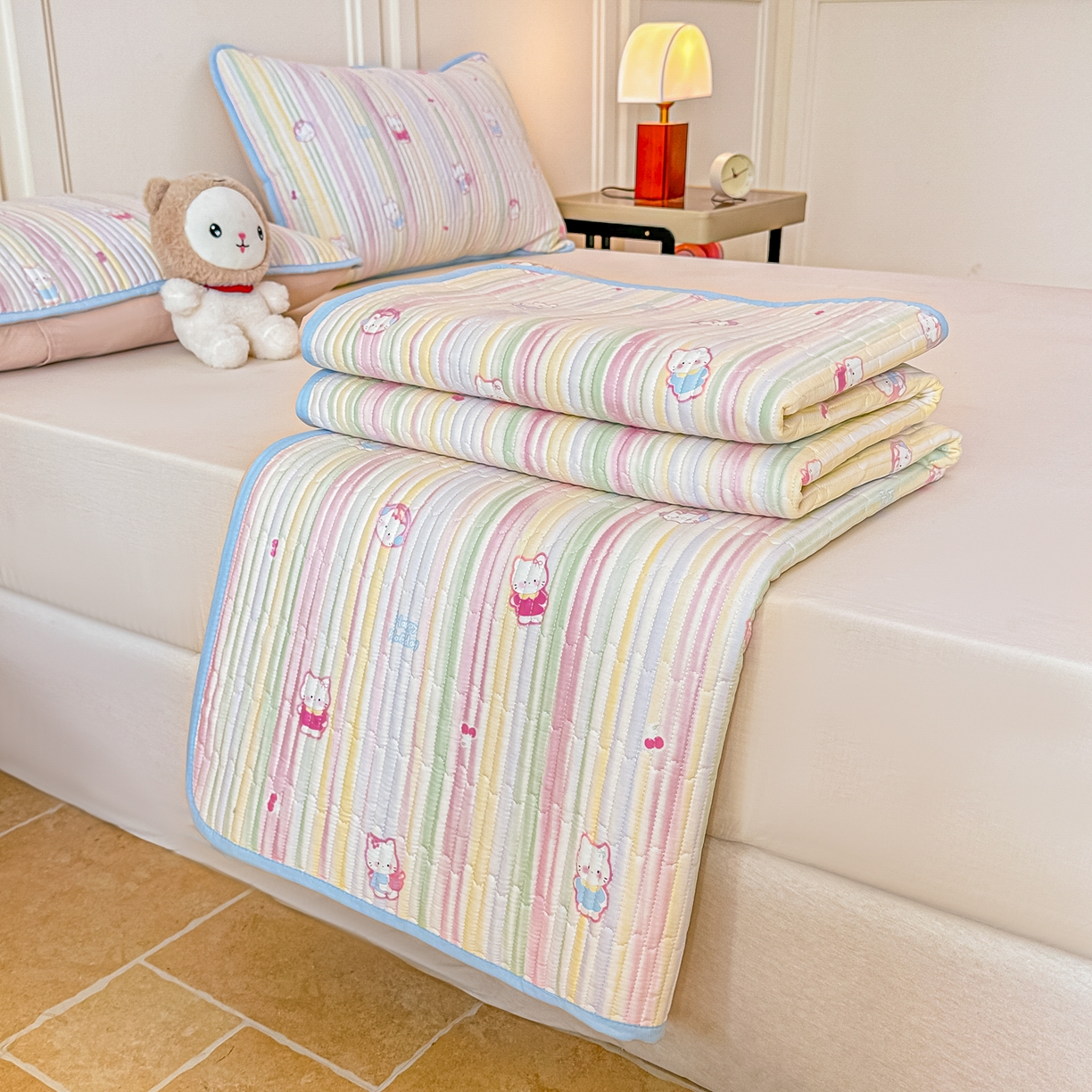 91家纺网 家纺一手货源 找家纺 恒尚居 2025新款A类全棉印花夹棉床盖四季款-系列一 【彩虹猫】全棉-四季款