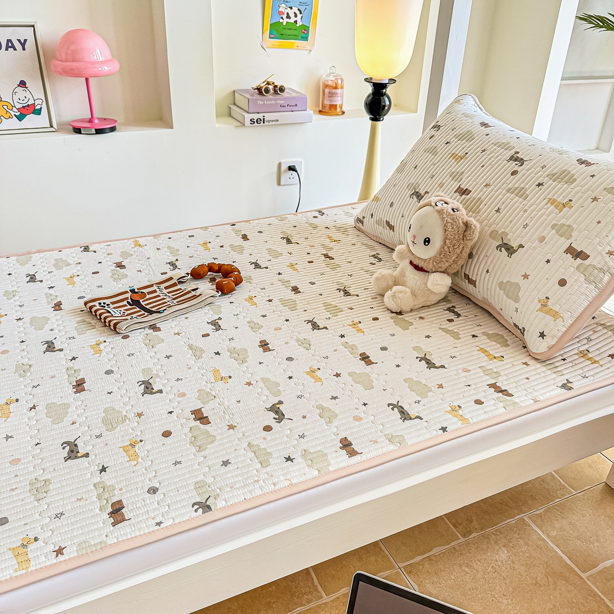 91家纺网 家纺一手货源 找家纺 恒尚居 2025新款A类全棉印花夹棉床盖四季款-系列一 【大耳狗】全棉-四季款