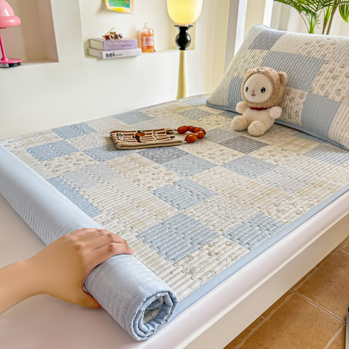 91家纺网 家纺一手货源 找家纺 恒尚居 2025新款A类全棉印花夹棉床盖四季款-系列一 【芳菲-蓝】全棉-四季款