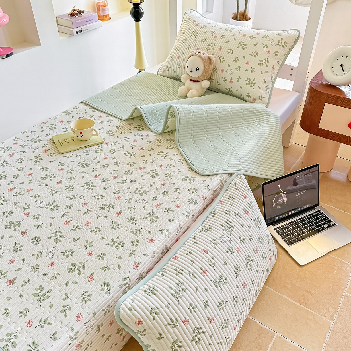 91家纺网 家纺一手货源 找家纺 恒尚居 2025新款A类全棉印花夹棉床盖四季款-系列一 【清新雅韵】全棉-四季款