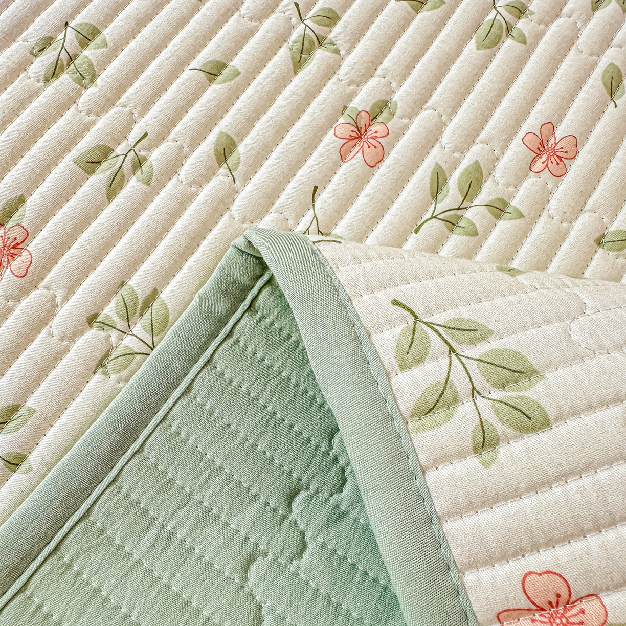 91家纺网 家纺一手货源 找家纺 恒尚居 2025新款A类全棉印花夹棉床盖四季款-系列一 【清新雅韵】全棉-四季款