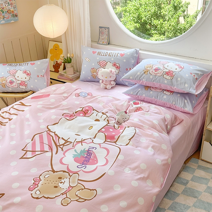 91家纺网 家纺一手货源 找家纺 玉元坊 2025新款大版三丽鸥系列全棉纯棉床单纯棉床裙三四件套简约款 草莓糖果凯蒂猫