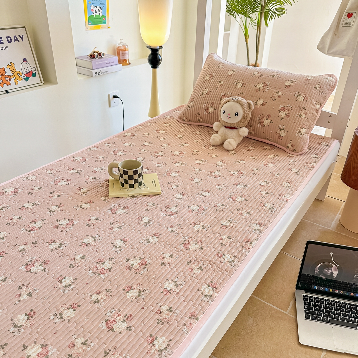 91家纺网 家纺一手货源 找家纺 恒尚居 2025新款A类全棉印花夹棉床盖四季款-系列一 【晚庭粉】全棉-四季款