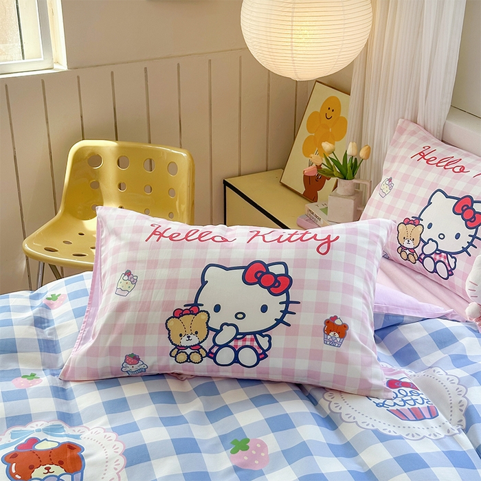 91家纺网 家纺一手货源 找家纺 玉元坊 2025新款大版三丽鸥系列全棉纯棉床单纯棉床裙三四件套简约款 凯蒂猫和熊