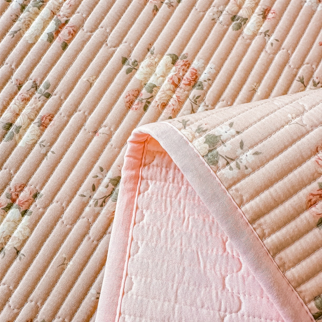 91家纺网 家纺一手货源 找家纺 恒尚居 2025新款A类全棉印花夹棉床盖四季款-系列一 【晚庭粉】全棉-四季款