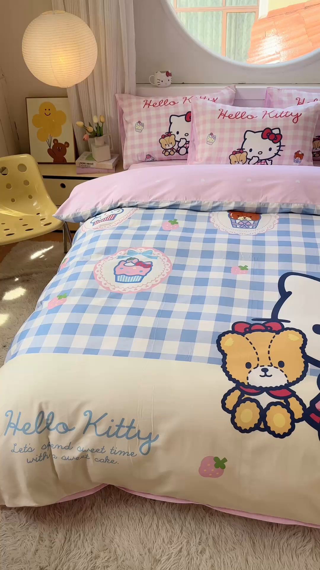 91家纺网 家纺一手货源 找家纺 玉元坊 2025新款大版三丽鸥系列全棉纯棉床单纯棉床裙三四件套简约款 凯蒂猫和熊