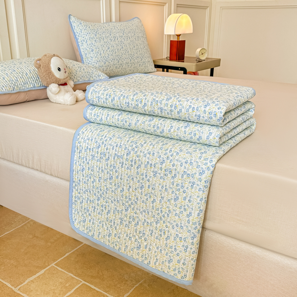 91家纺网 家纺一手货源 找家纺 恒尚居 2025新款A类全棉印花夹棉床盖四季款-系列一 【雪兰】全棉-四季款