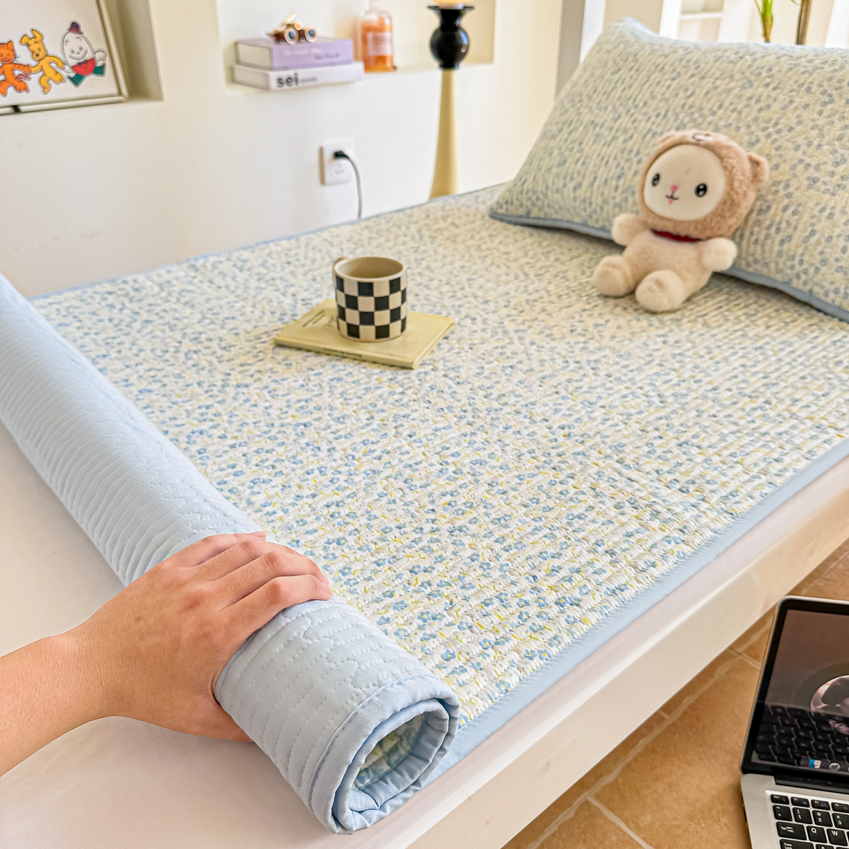 91家纺网 家纺一手货源 找家纺 恒尚居 2025新款A类全棉印花夹棉床盖四季款-系列一 【雪兰】全棉-四季款