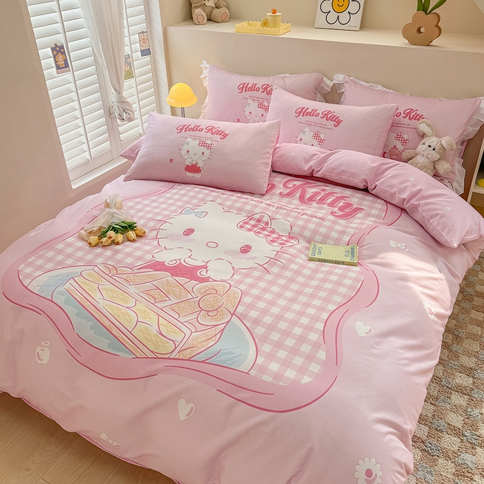 91家纺网 家纺一手货源 找家纺 玉元坊 2025新款大版三丽鸥系列全棉纯棉床单纯棉床裙三四件套简约款 心动凯蒂