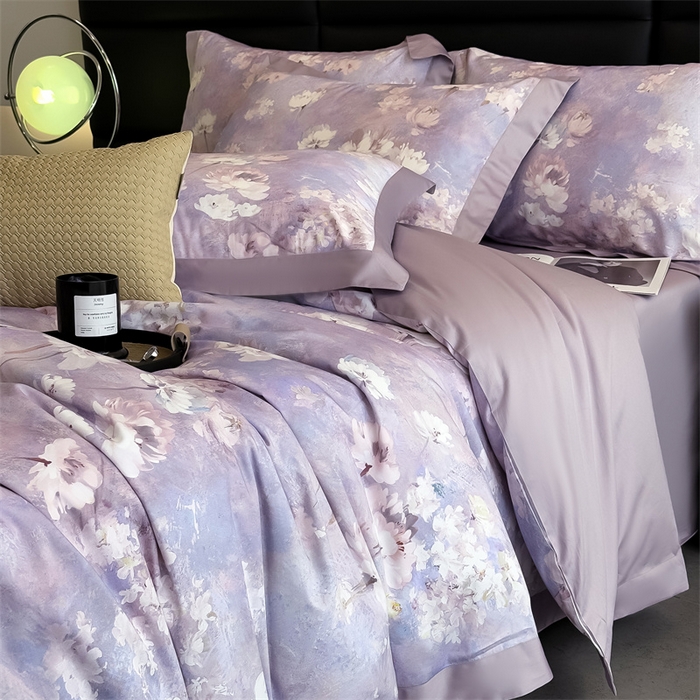 91家纺网 家纺一手货源 找家纺 朵希曼 2026新款全棉贡缎大版数码印花系列 千紫